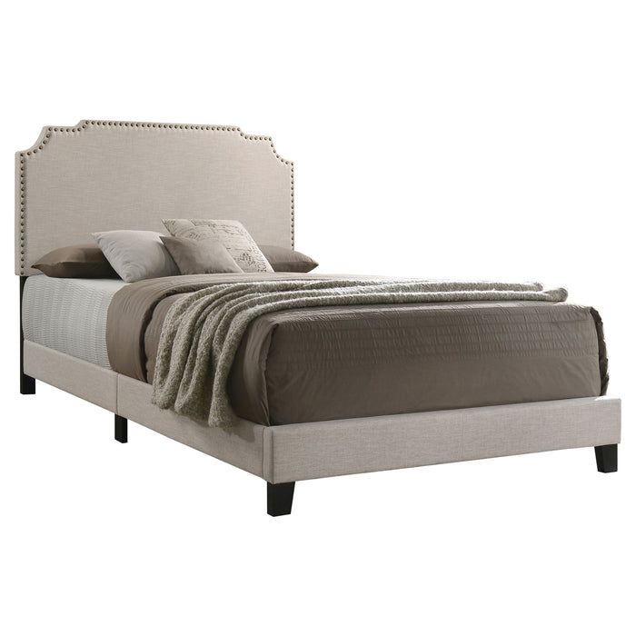 Tamarac Panel Bed