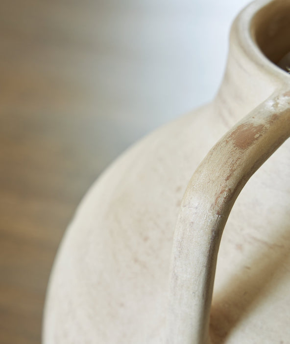 Justy Vase - Orlando Furniture Outlet (Casselberry,FL)