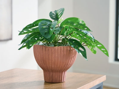 Orban Vase - Orlando Furniture Outlet (Casselberry,FL)
