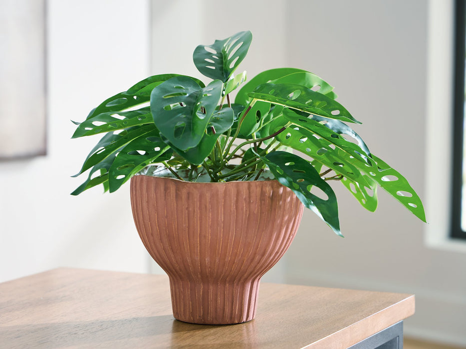 Orban Vase - Orlando Furniture Outlet (Casselberry,FL)