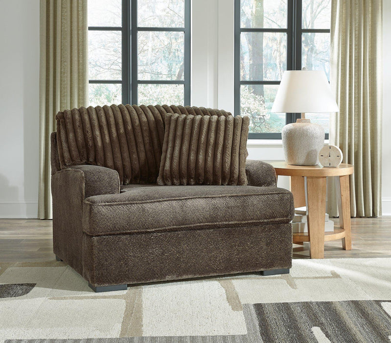 Aylesworth Oversized Chair - Orlando Furniture Outlet (Casselberry,FL)