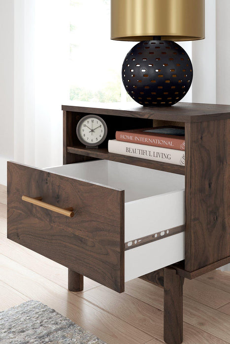 Calverson Nightstand - Orlando Furniture Outlet (Casselberry,FL)
