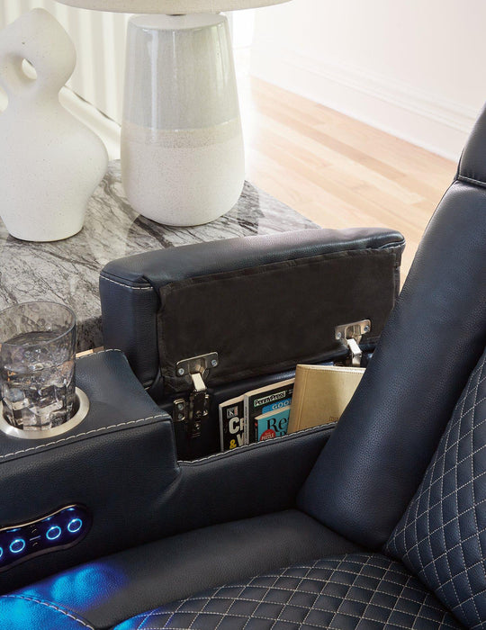 Fyne-Dyme Living Room Set - Orlando Furniture Outlet (Casselberry,FL)