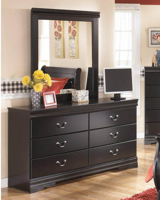 Huey Vineyard Dresser and Mirror - Orlando Furniture Outlet (Casselberry,FL)