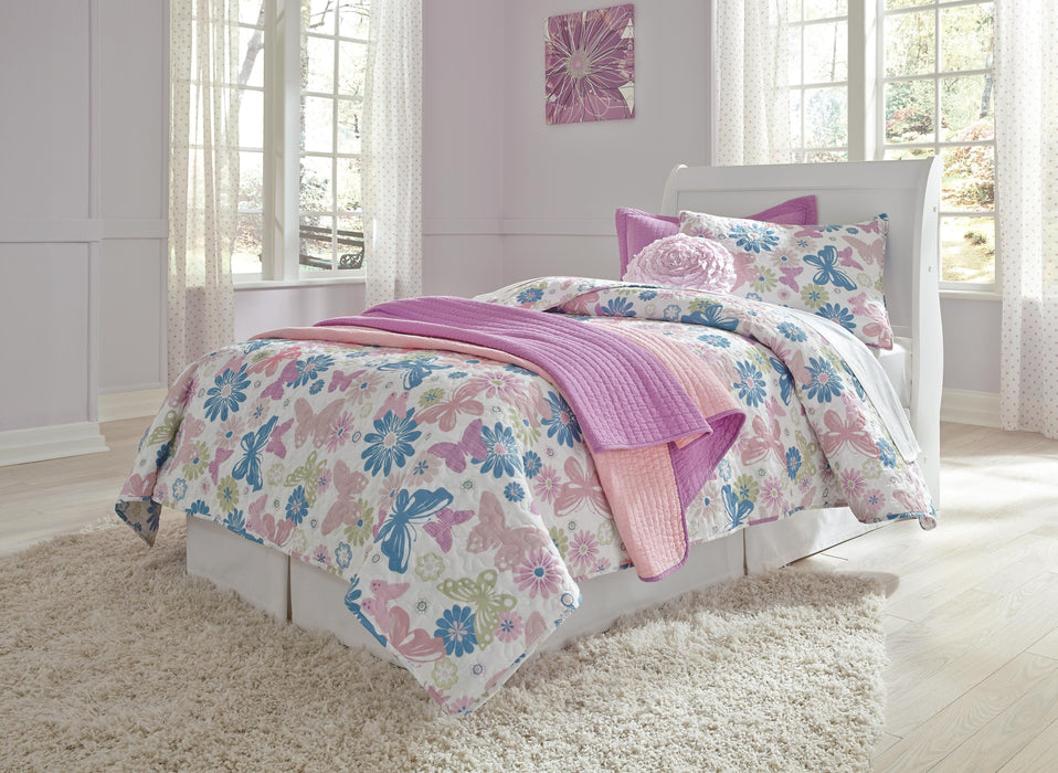 Anarasia Bed