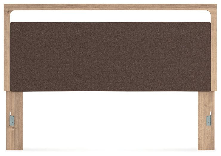 Kinlanni Upholstered Bed - Orlando Furniture Outlet (Casselberry,FL)