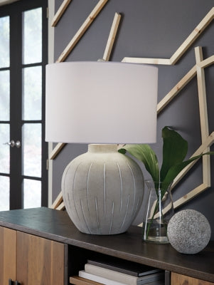 Calbert Table Lamp - Orlando Furniture Outlet (Casselberry,FL)