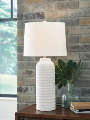 Vauville Table Lamp (Set of 2) - Orlando Furniture Outlet (Casselberry,FL)