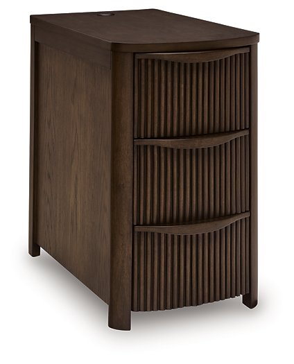 Camdill Chairside End Table - Orlando Furniture Outlet (Casselberry,FL)