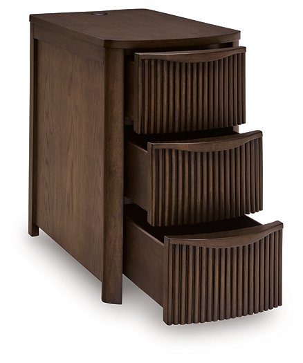 Camdill Chairside End Table - Orlando Furniture Outlet (Casselberry,FL)