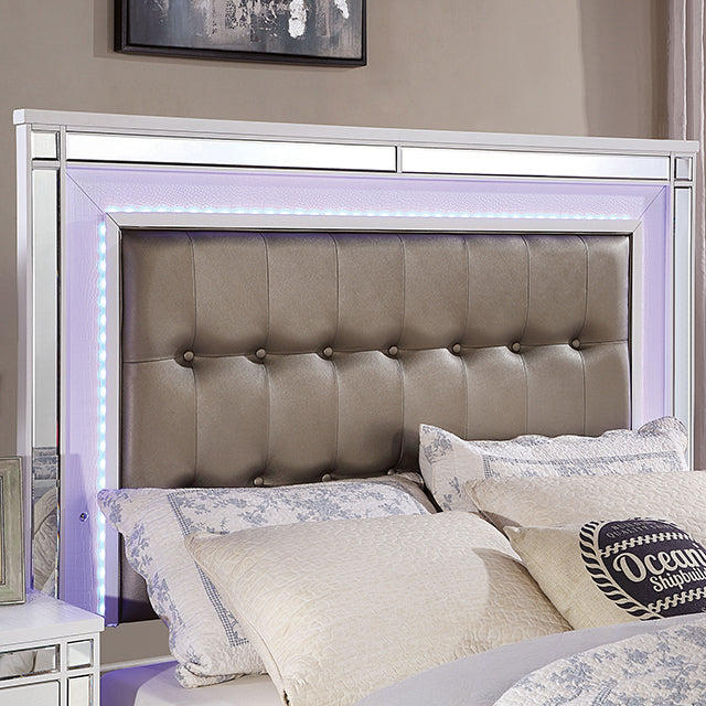 Brachium Queen Bedroom Set Silver